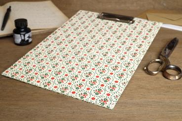 Green and red clipboard made in Germany